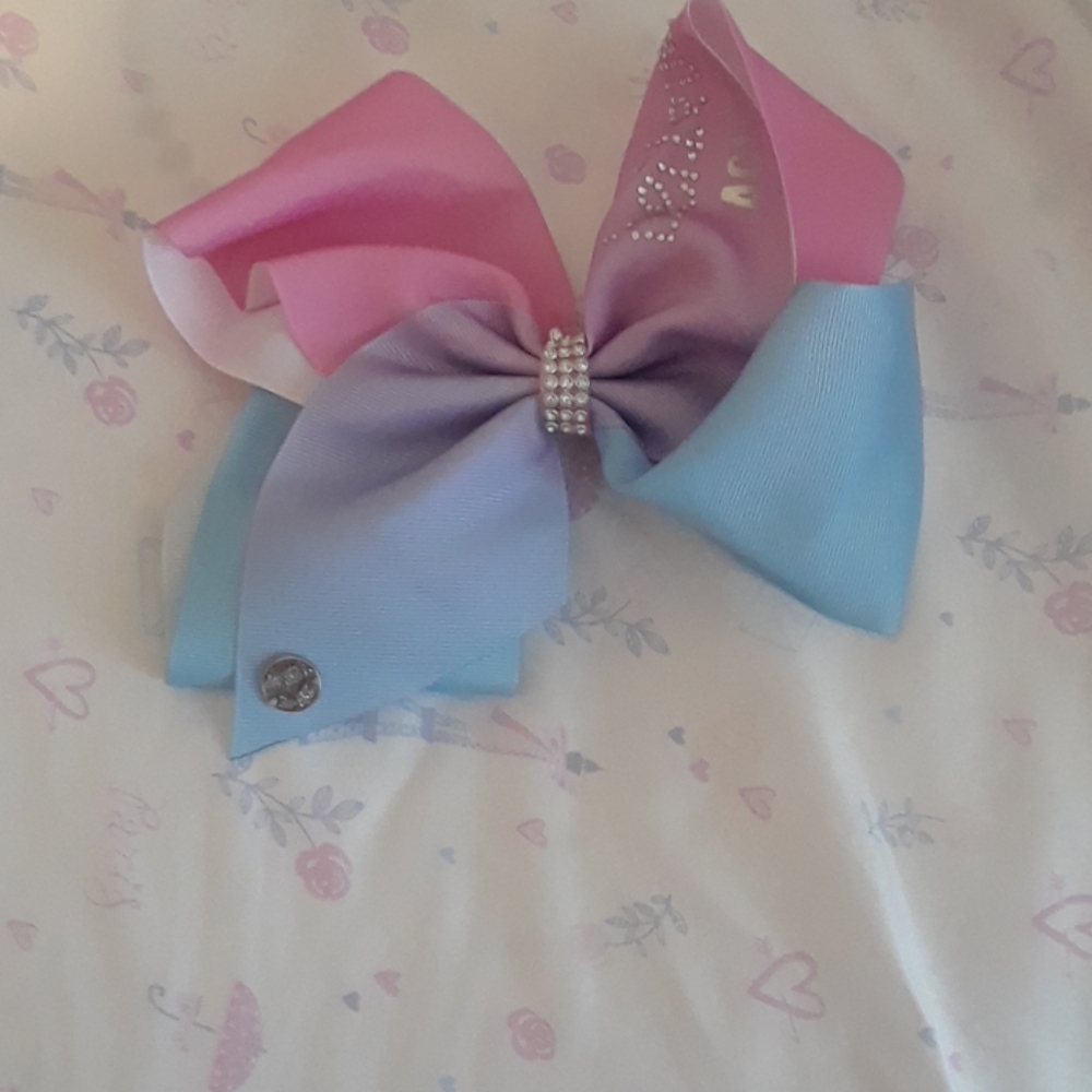 Bow